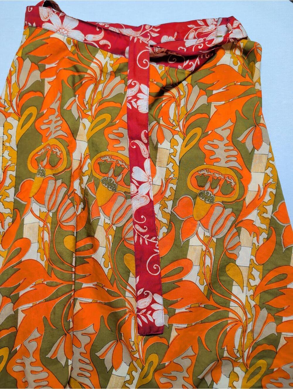 Earthbound Trading Co. Reversible Silk Blend Wrap Maxi Skirt Boho Red Floral OS - Picture 5 of 5